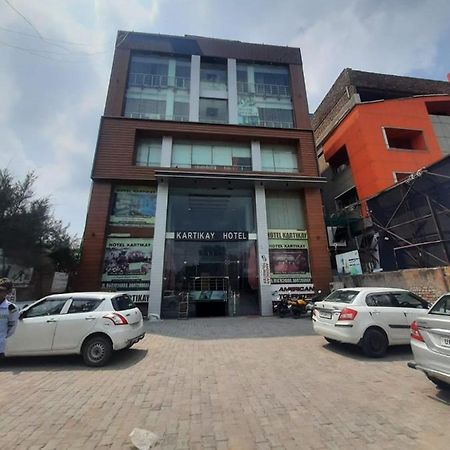 Kartikay Hotel Hisar Bagian luar foto
