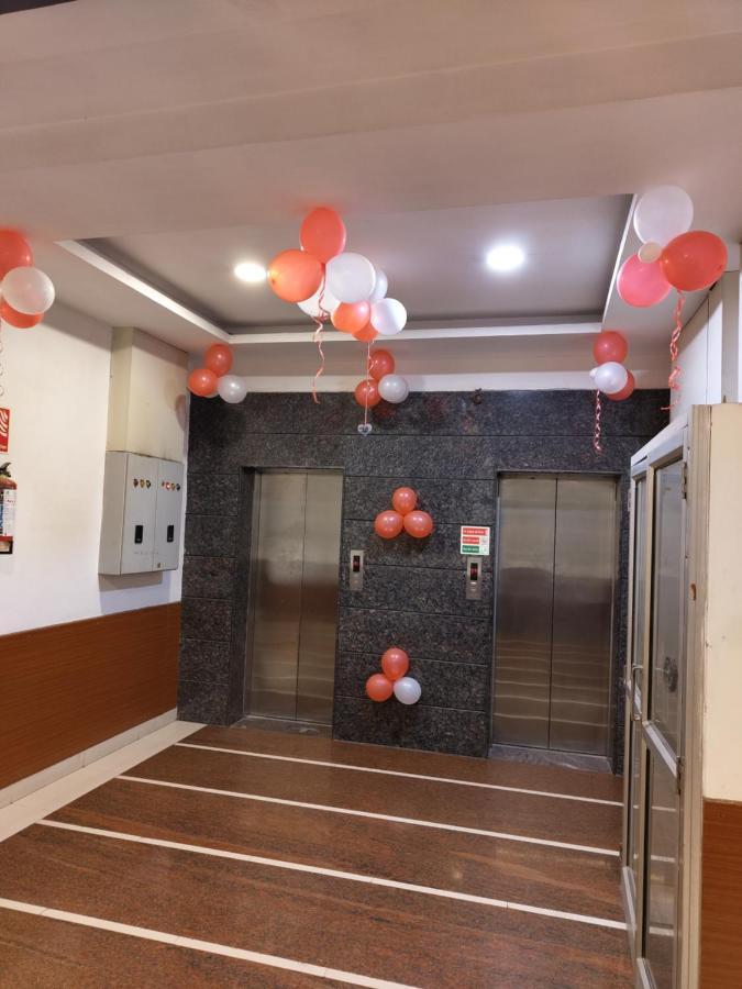 Kartikay Hotel Hisar Bagian luar foto