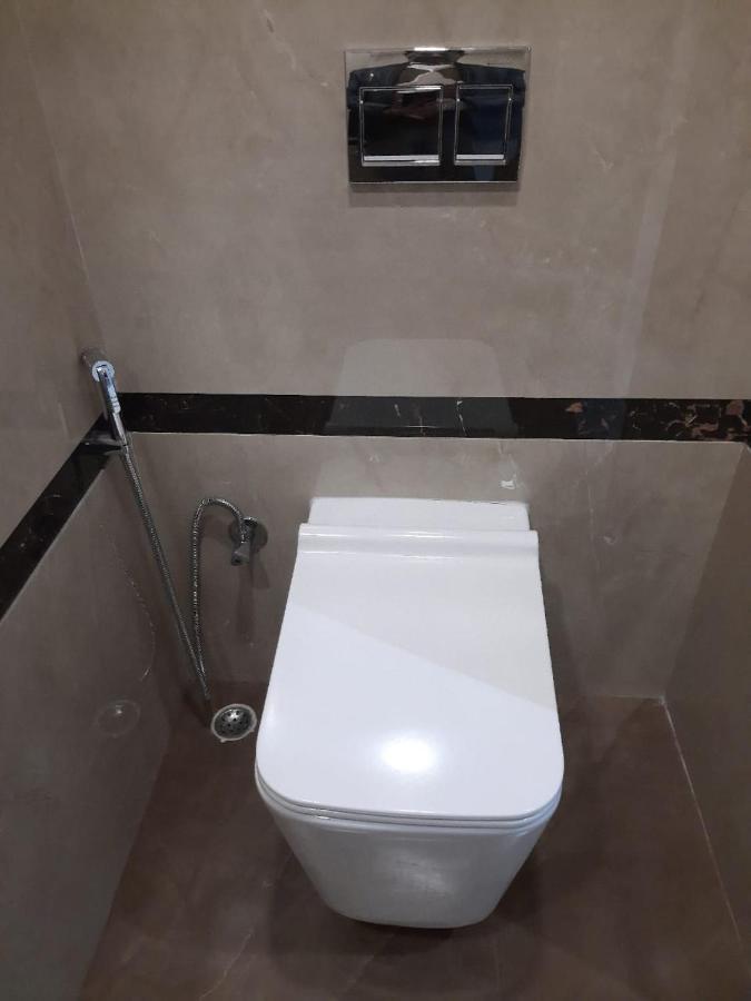 Kartikay Hotel Hisar Bagian luar foto