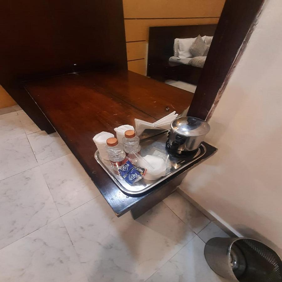 Kartikay Hotel Hisar Bagian luar foto