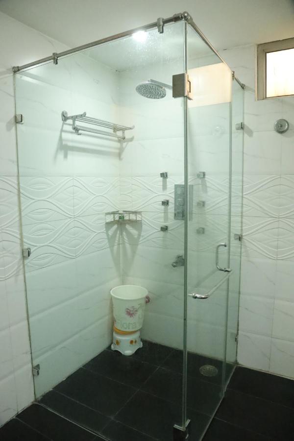 Kartikay Hotel Hisar Bagian luar foto