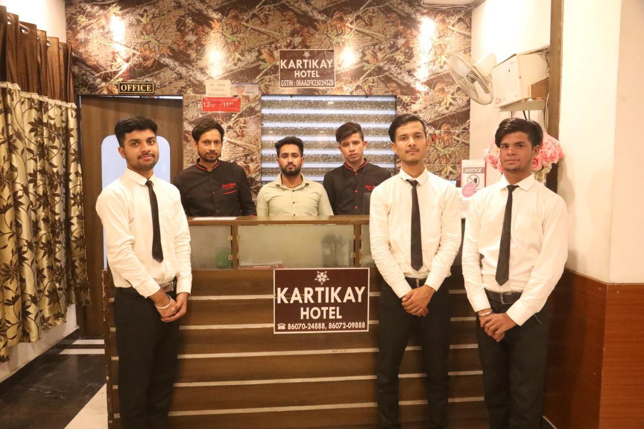 Kartikay Hotel Hisar Bagian luar foto