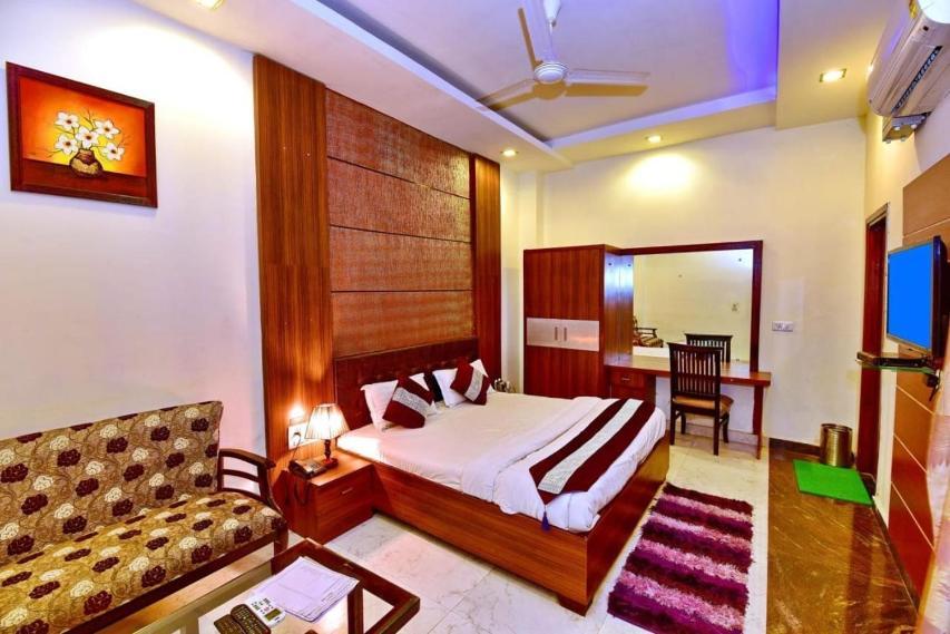 Kartikay Hotel Hisar Ruang foto